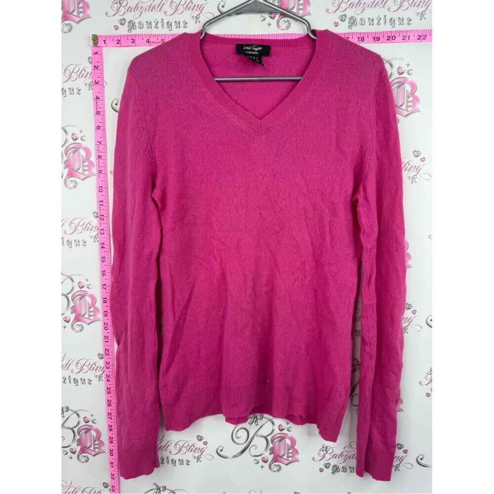 Lord & Taylor cashmere sweater Hot Pink V-Neck Sweater